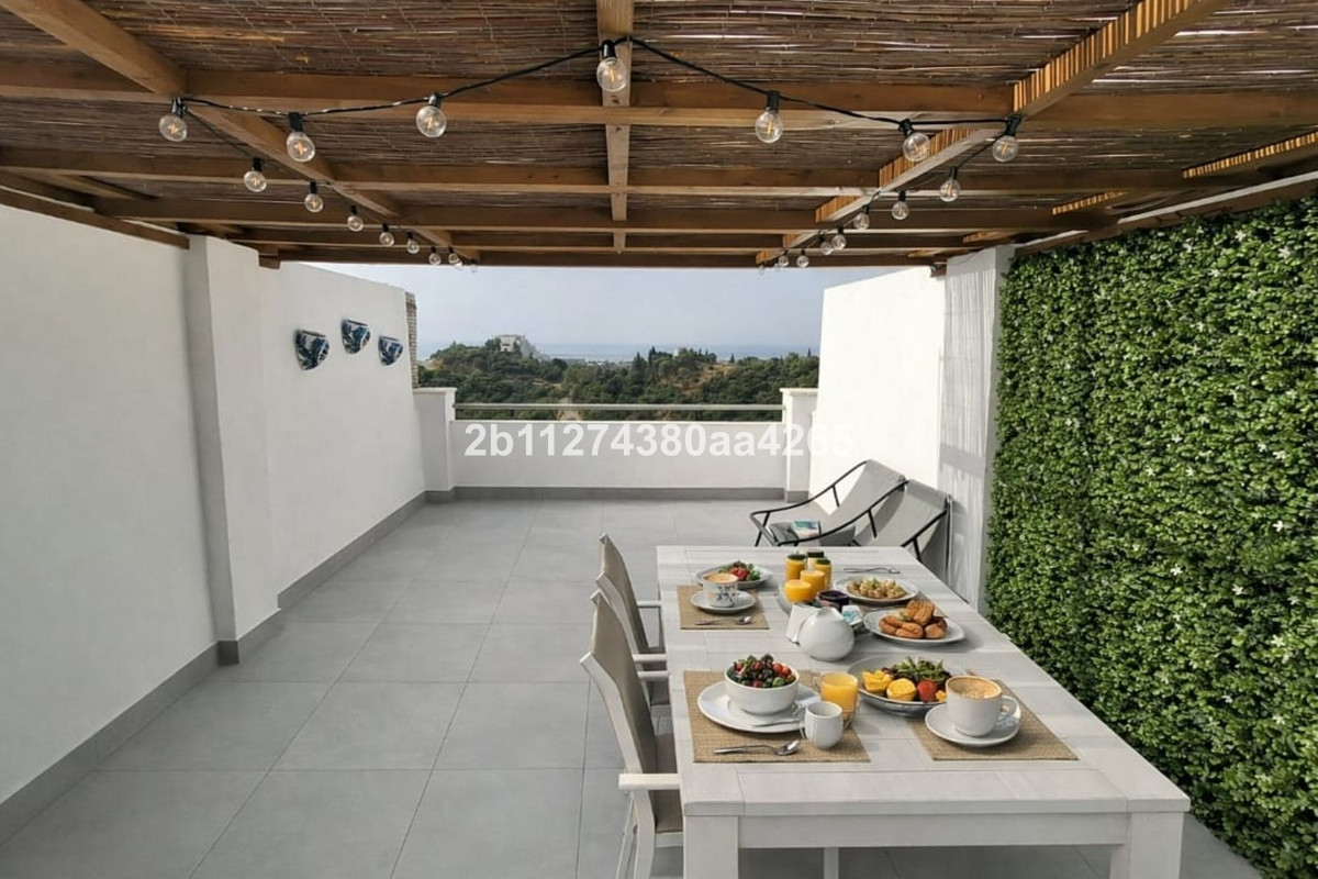 1 Bed Apartment for sale in Estepona Costa Del Sol, Málaga, Spain