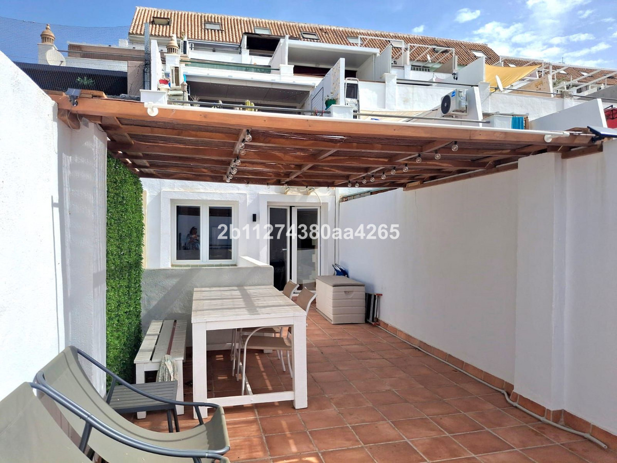 1 Bed Apartment for sale in Estepona Costa Del Sol, Málaga, Spain