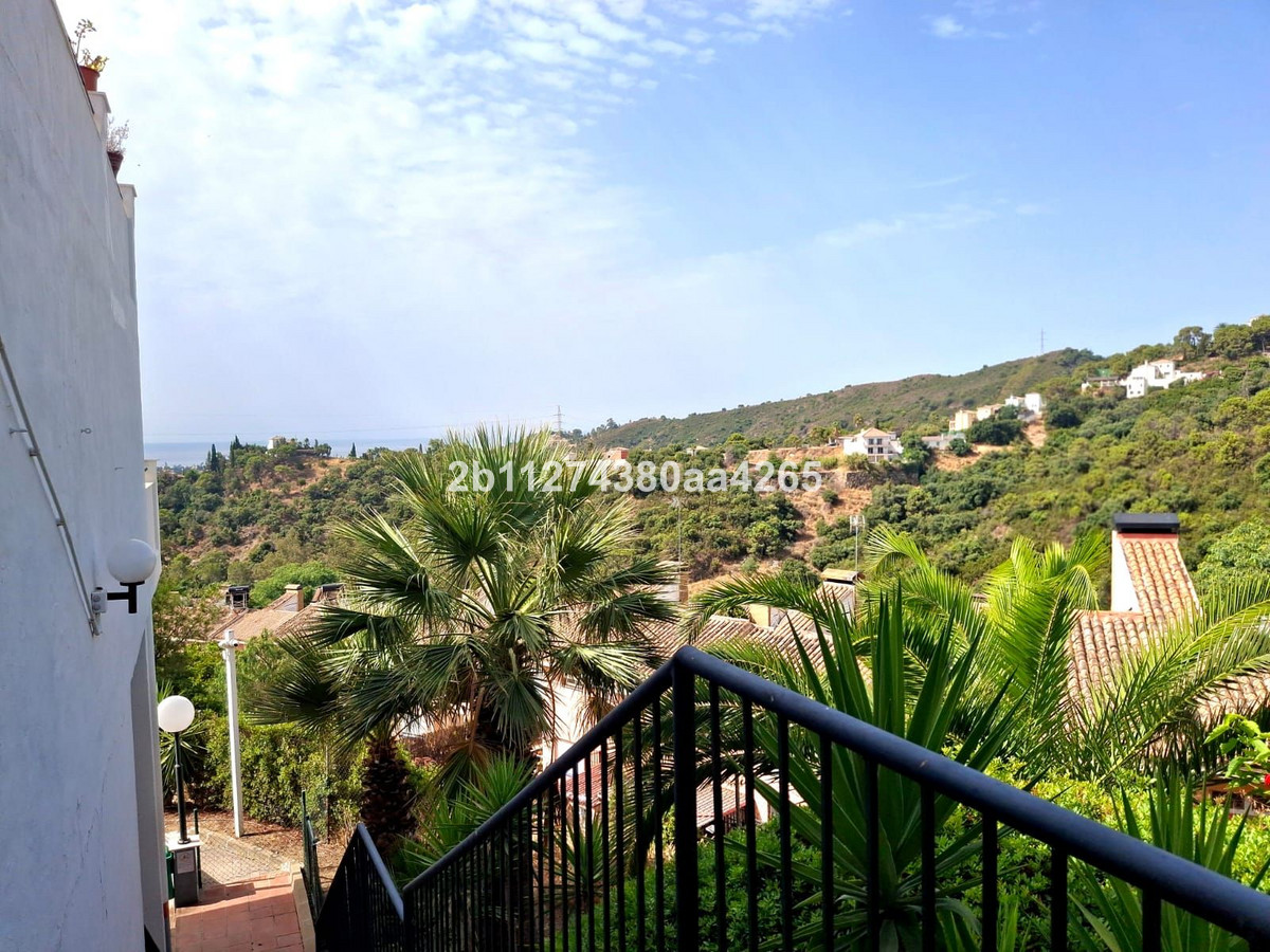 1 Bed Apartment for sale in Estepona Costa Del Sol, Málaga, Spain