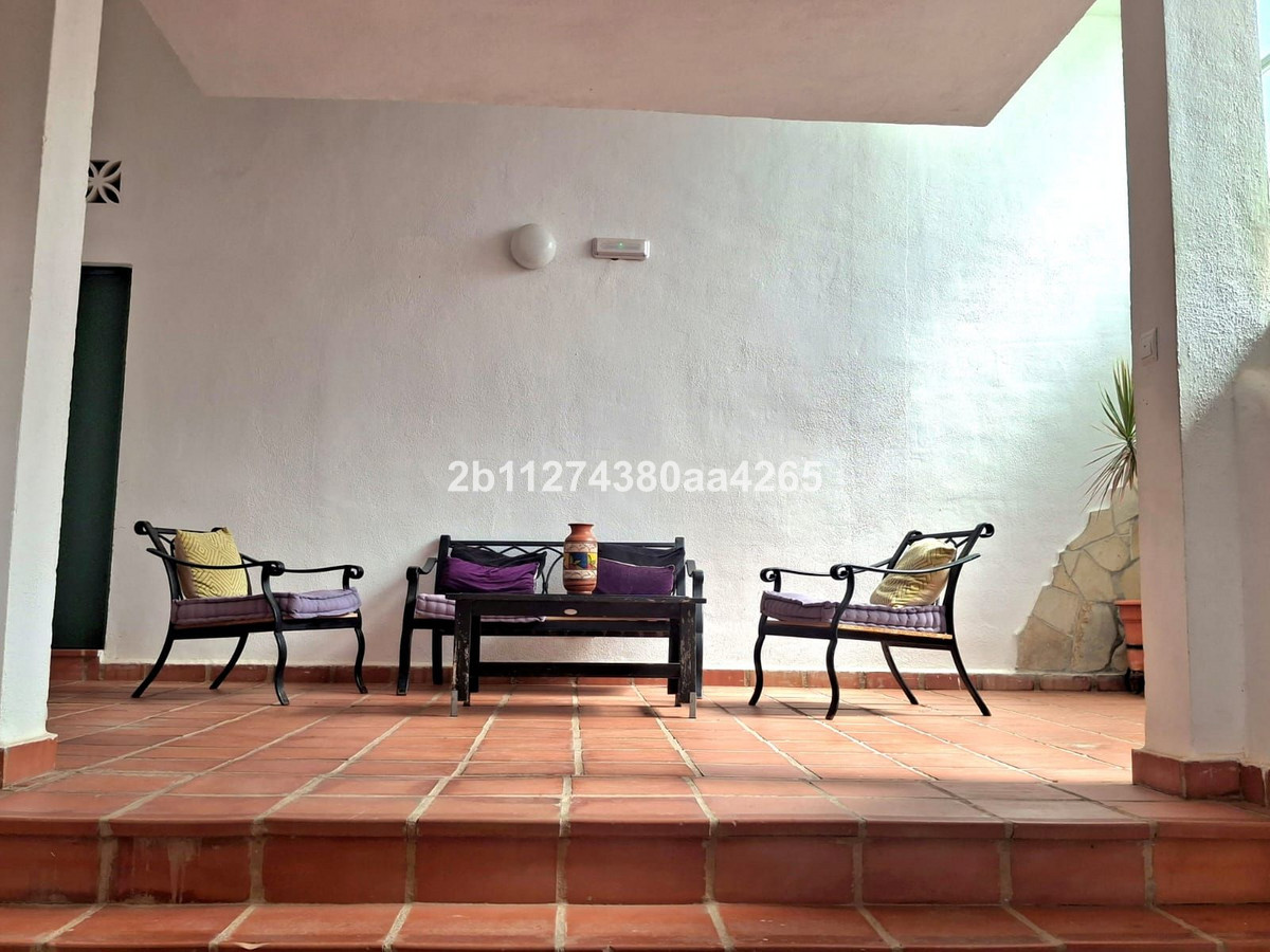 1 Bed Apartment for sale in Estepona Costa Del Sol, Málaga, Spain