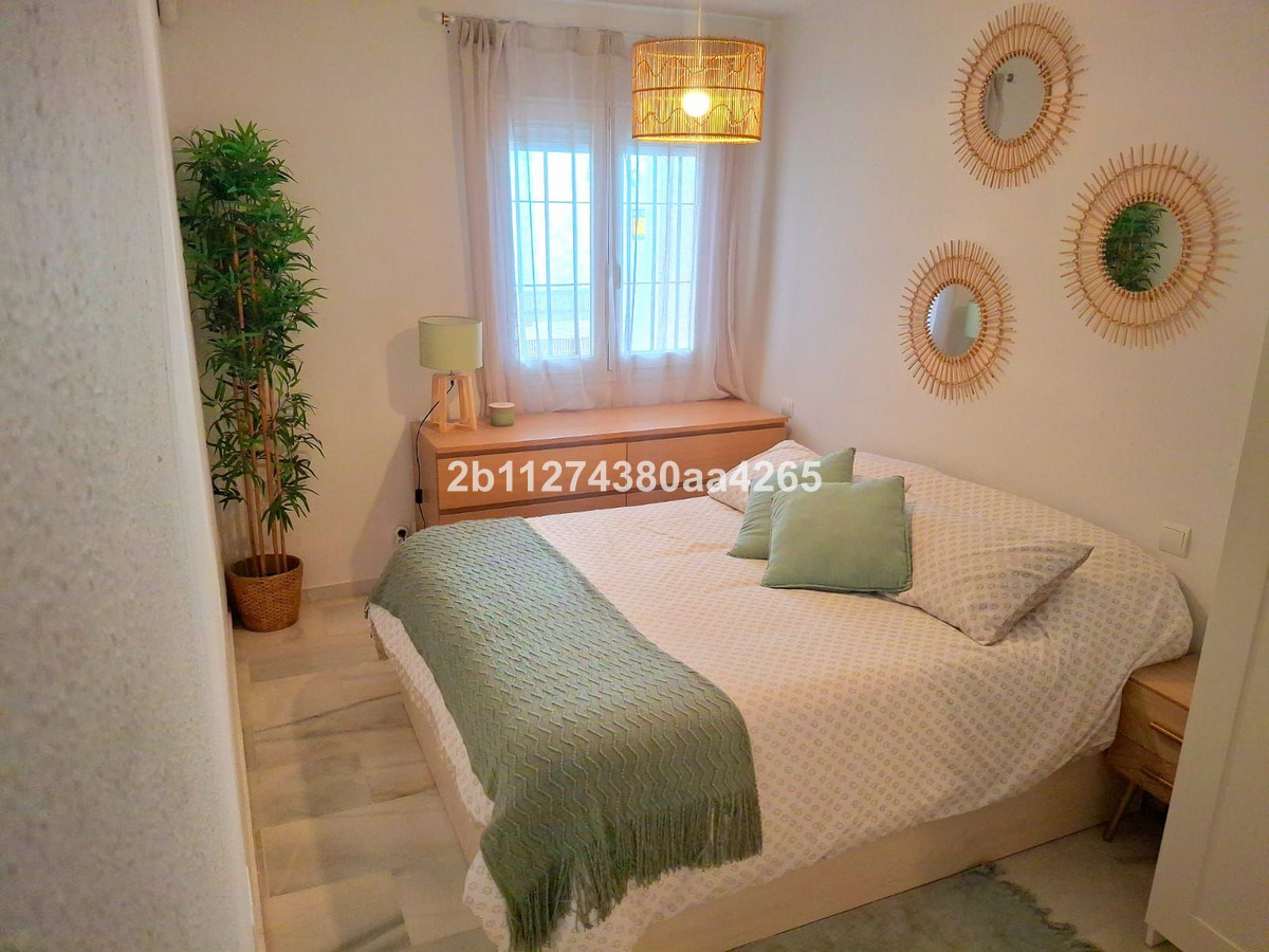 1 Bed Apartment for sale in Estepona Costa Del Sol, Málaga, Spain