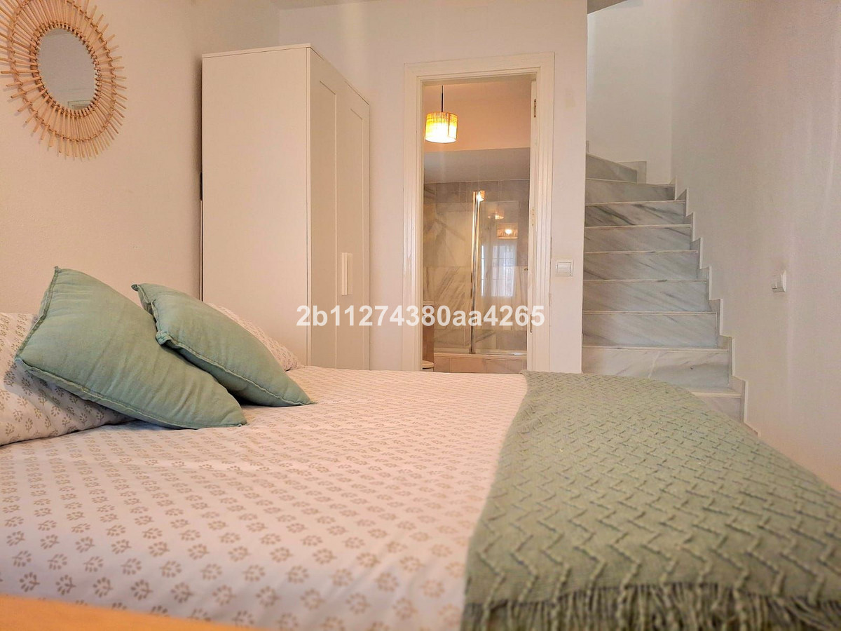 1 Bed Apartment for sale in Estepona Costa Del Sol, Málaga, Spain