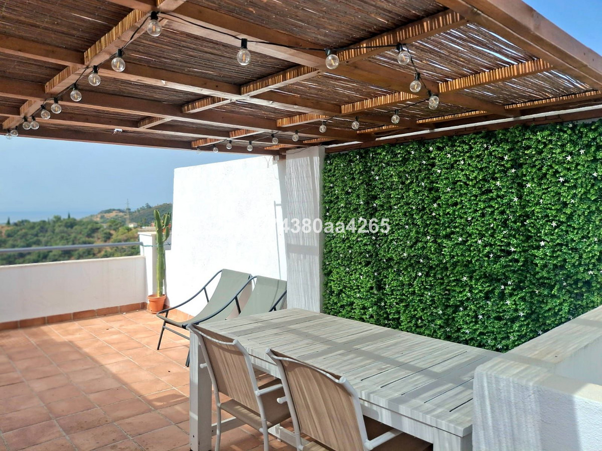 1 Bed Apartment for sale in Estepona Costa Del Sol, Málaga, Spain