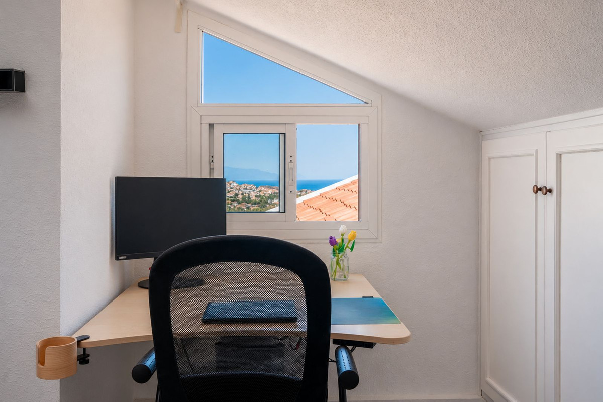 5 Bed Townhouse for sale in Benalmadena Pueblo Costa Del Sol, Málaga, Spain