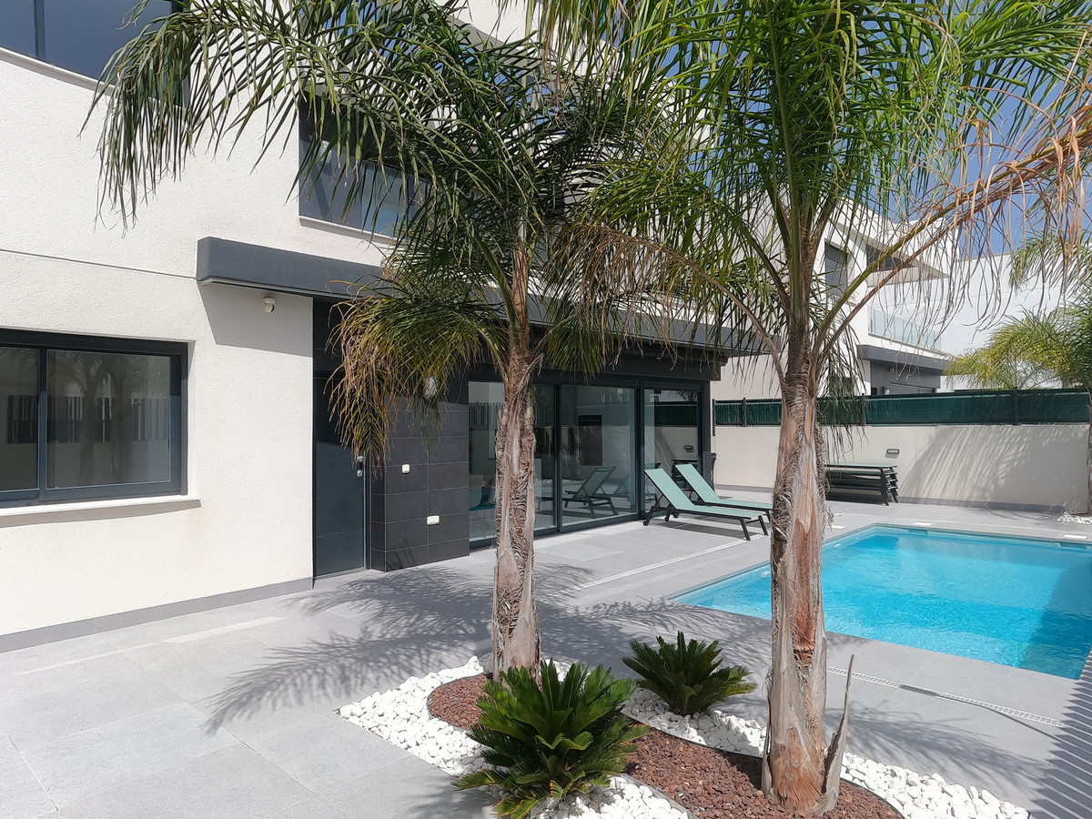 5 Bed Townhouse for sale in La Finca Golf Costa Blanca, Alicante, Spain