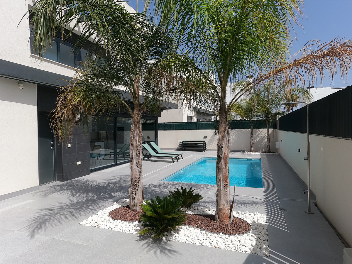 5 Bed Townhouse for sale in La Finca Golf Costa Blanca, Alicante, Spain