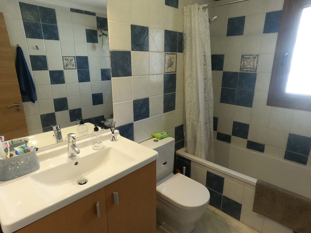 Se vende Apartamento Planta Baja de 2 dormitorios en Costa Blanca, Alicante, España