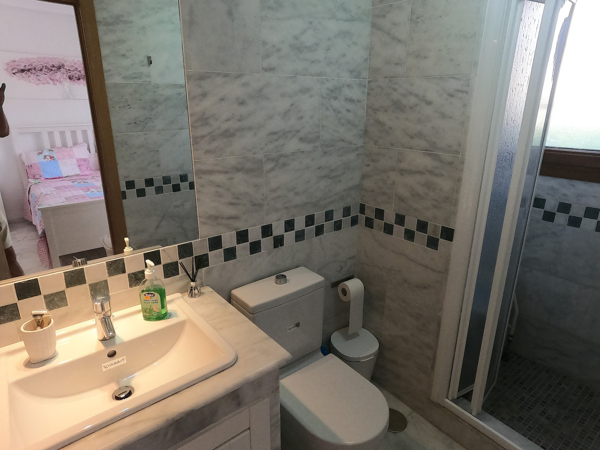 Se vende Apartamento Planta Baja de 2 dormitorios en Costa Blanca, Alicante, España