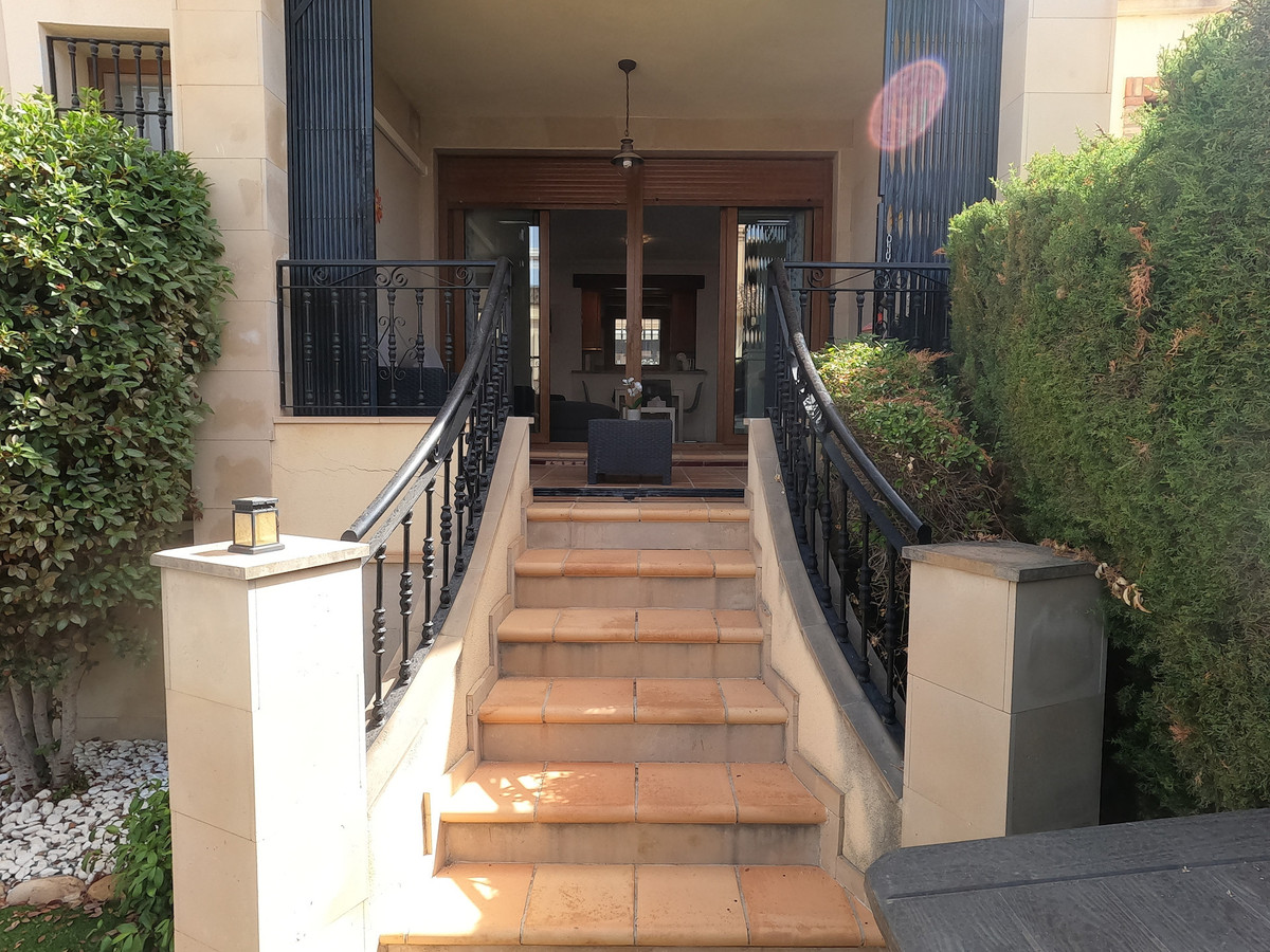 Se vende Apartamento Planta Baja de 2 dormitorios en Costa Blanca, Alicante, España
