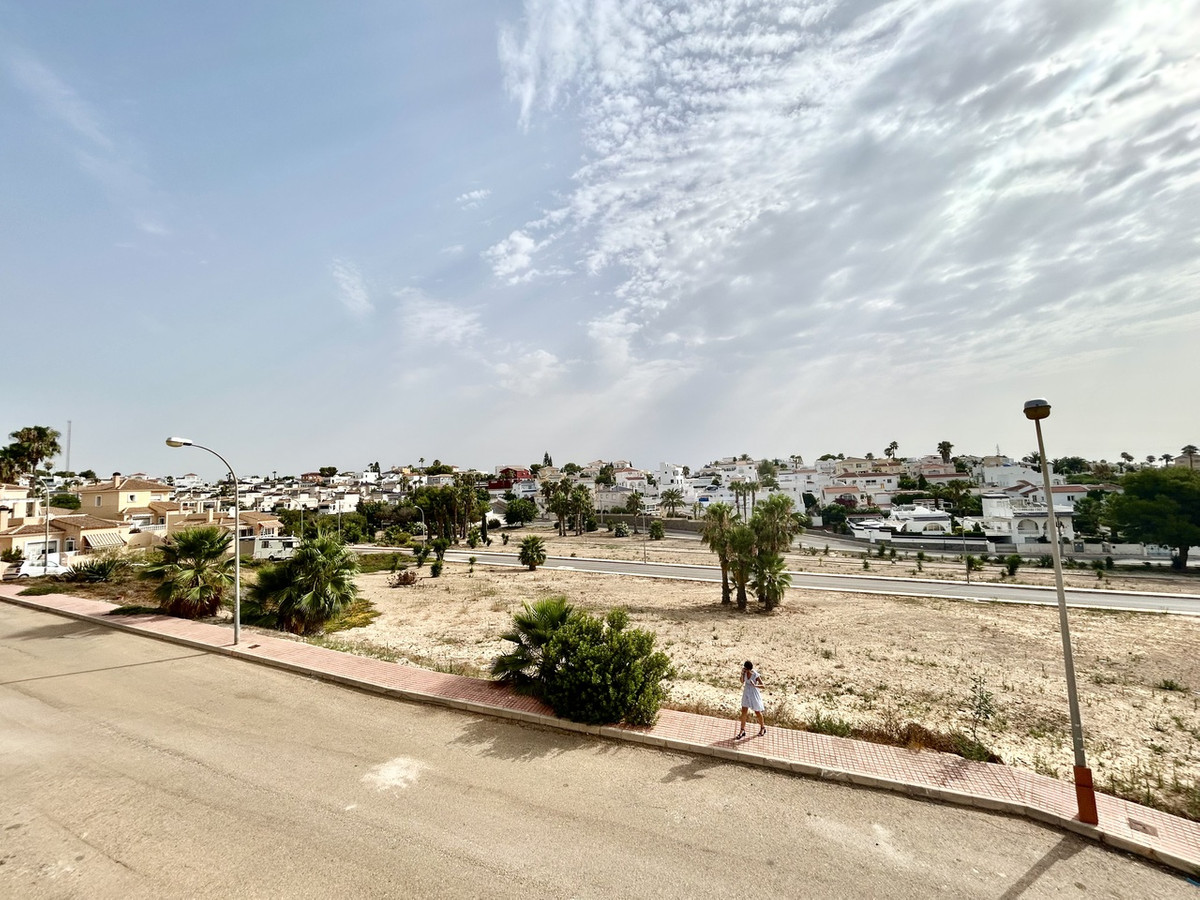 2 Bed Townhouse for sale in Villamartin Costa Blanca, Alicante, Spain