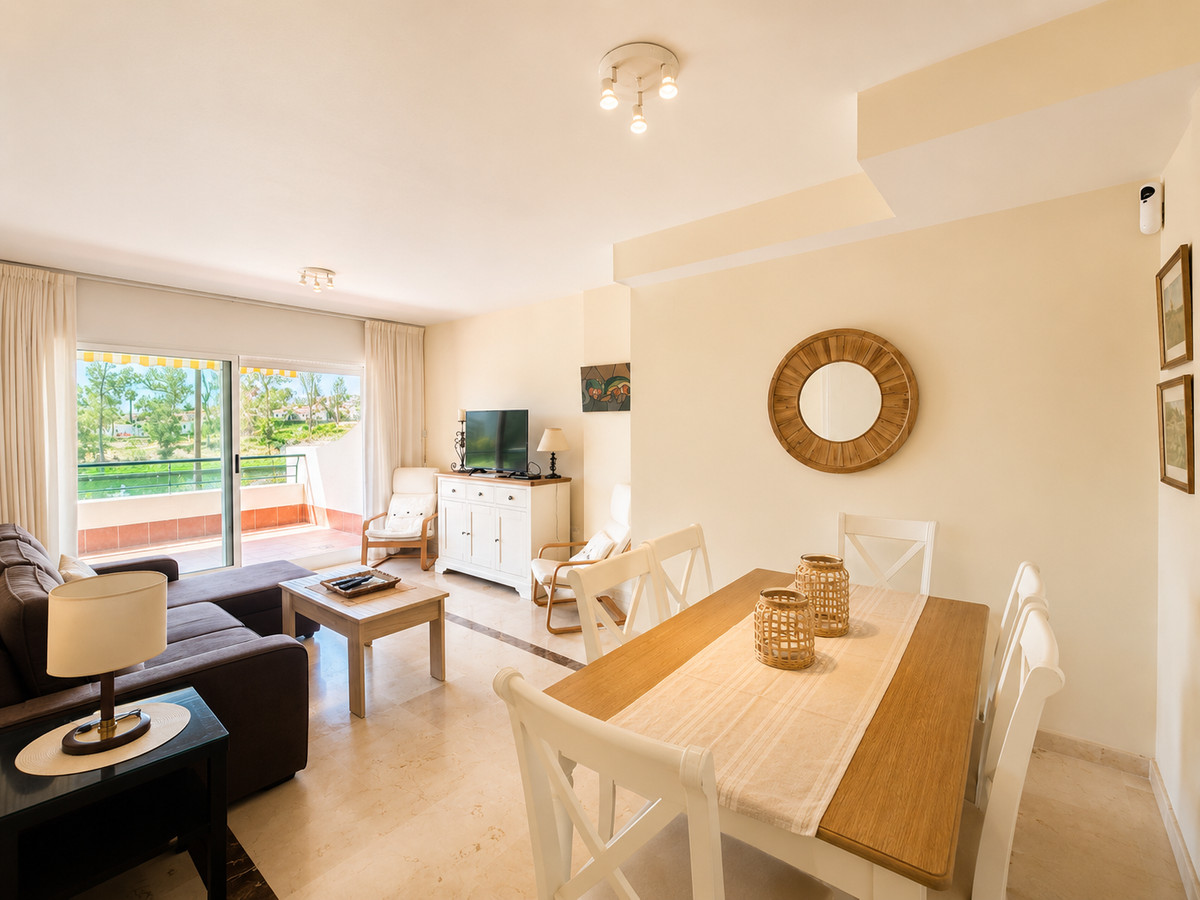 2 Bed Apartment for sale in San Pedro De Alcántara Costa Del Sol, Málaga, Spain