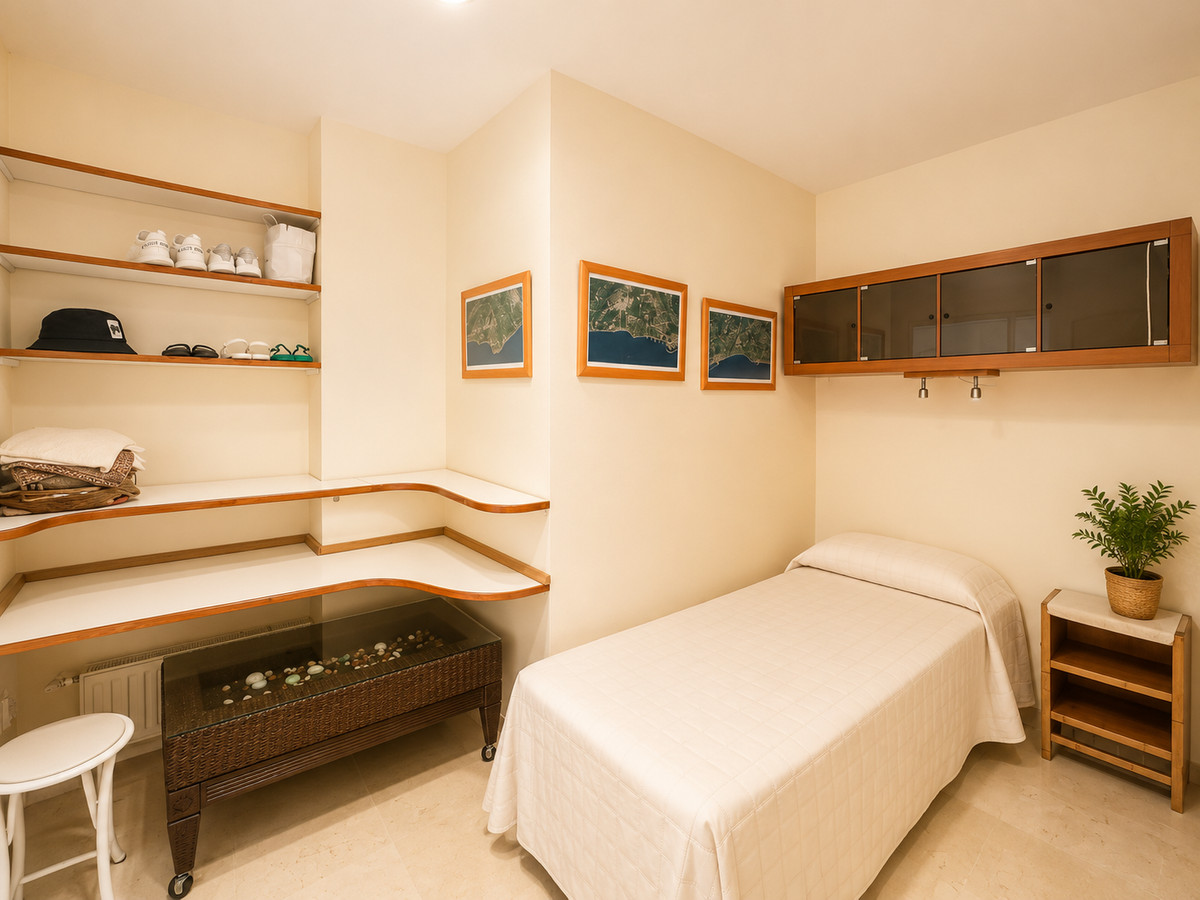 2 Bed Apartment for sale in San Pedro De Alcántara Costa Del Sol, Málaga, Spain