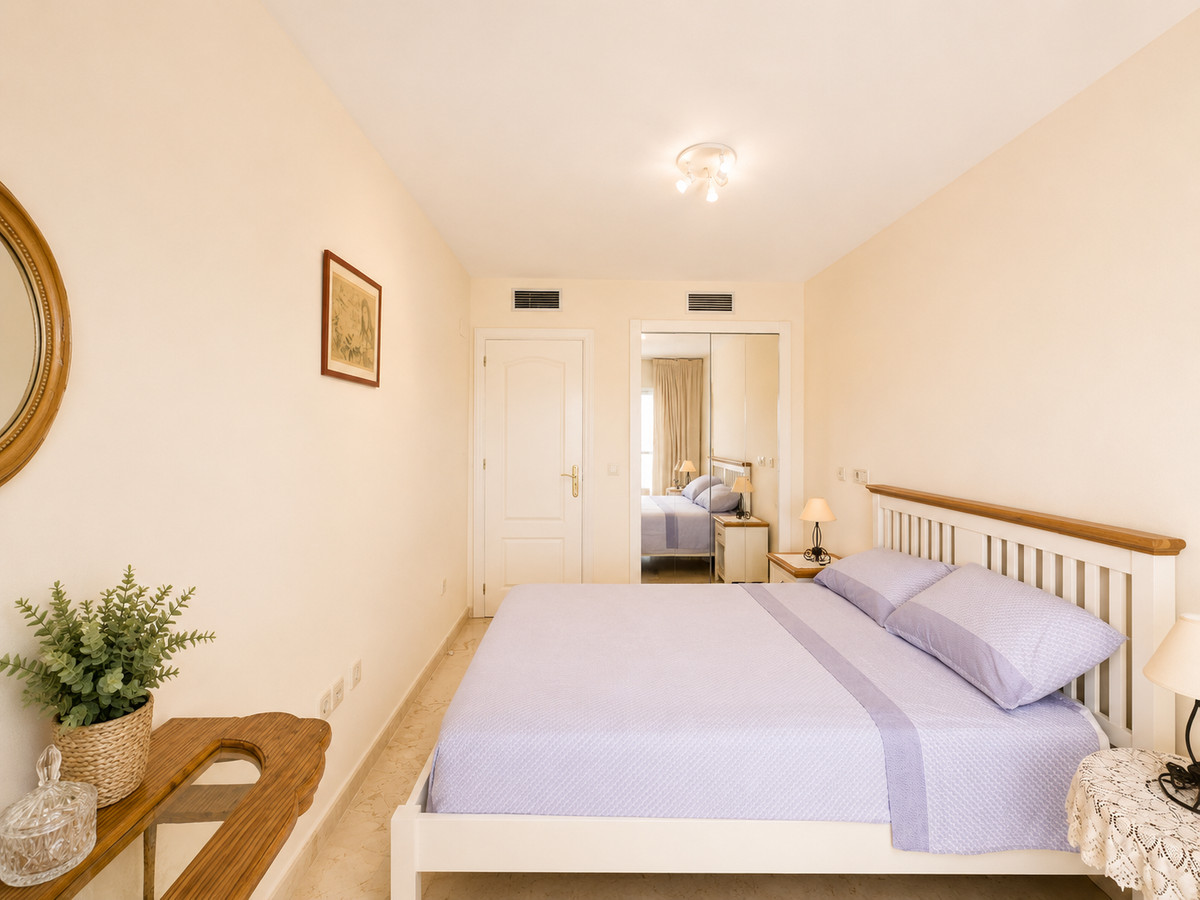 2 Bed Apartment for sale in San Pedro De Alcántara Costa Del Sol, Málaga, Spain
