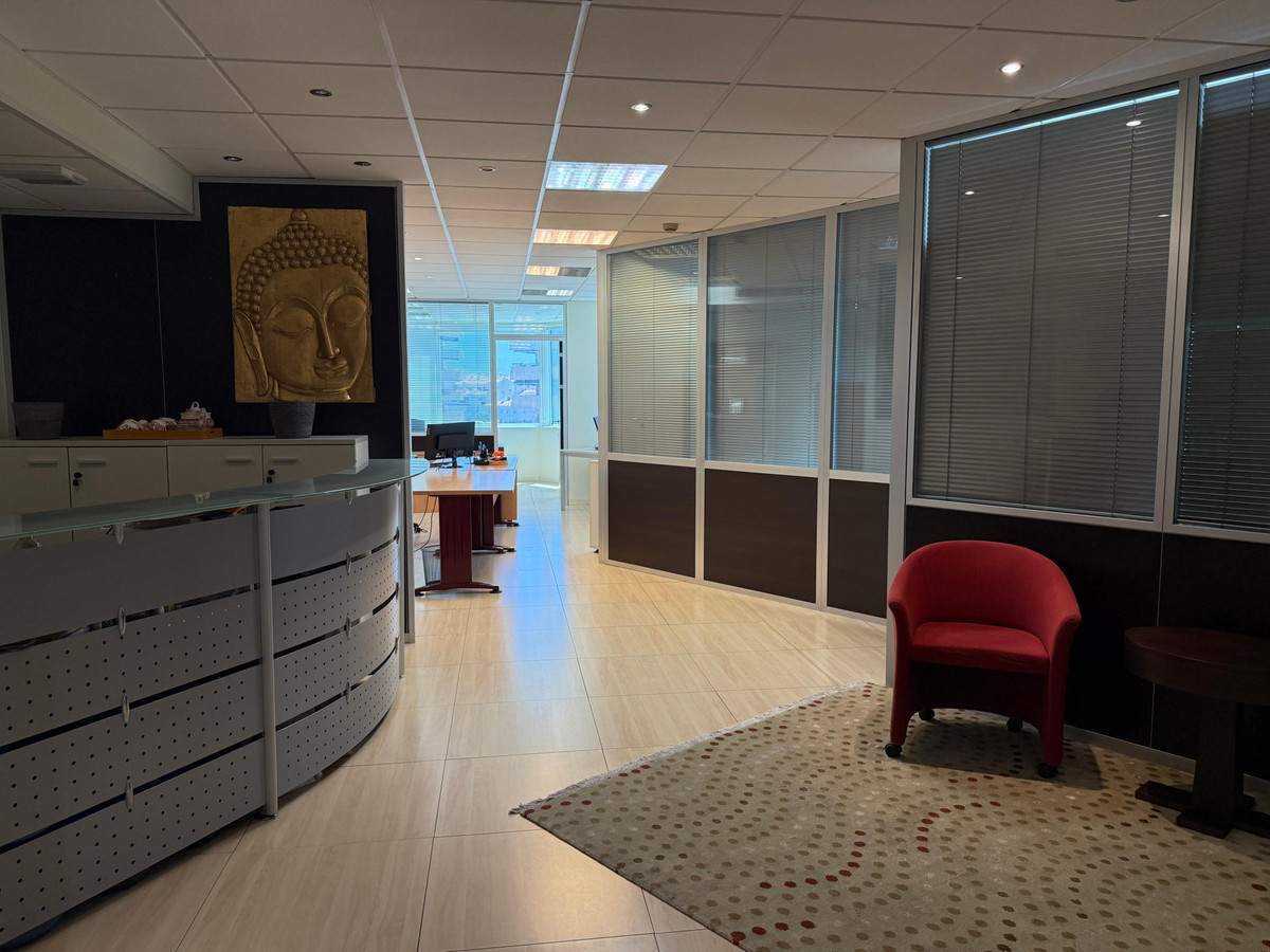 Commercial unit for sale in Puerto Banús Costa Del Sol, Málaga, Spain