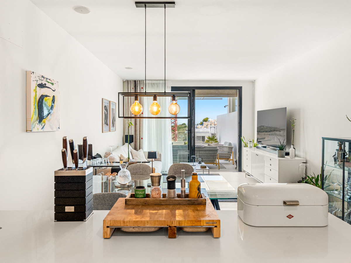 2 Bed Apartment for sale in Estepona Costa Del Sol, Málaga, Spain