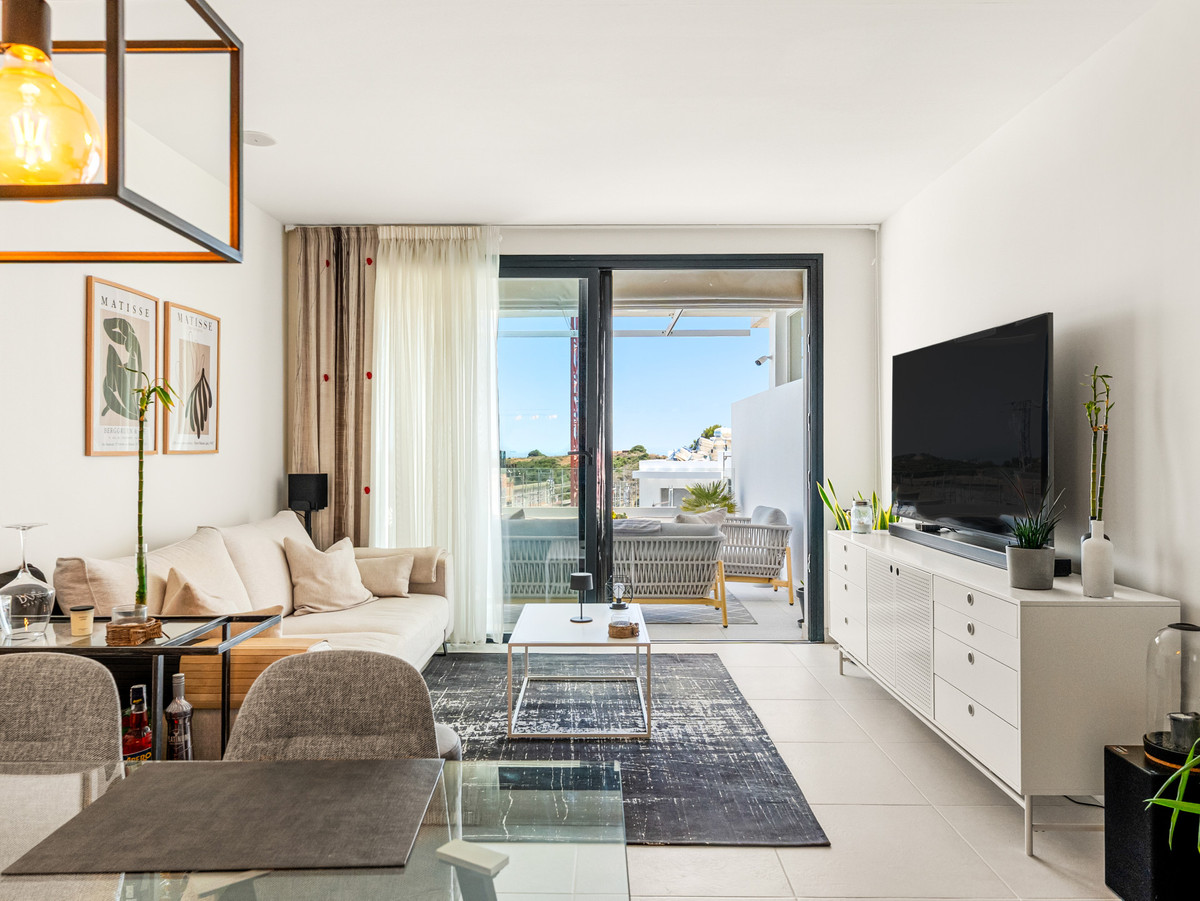 2 Bed Apartment for sale in Estepona Costa Del Sol, Málaga, Spain