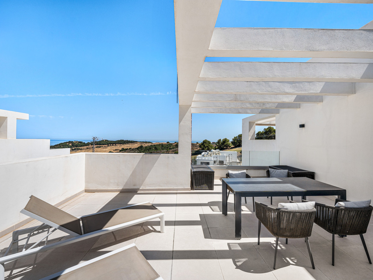 2 Bed Apartment for sale in Estepona Costa Del Sol, Málaga, Spain