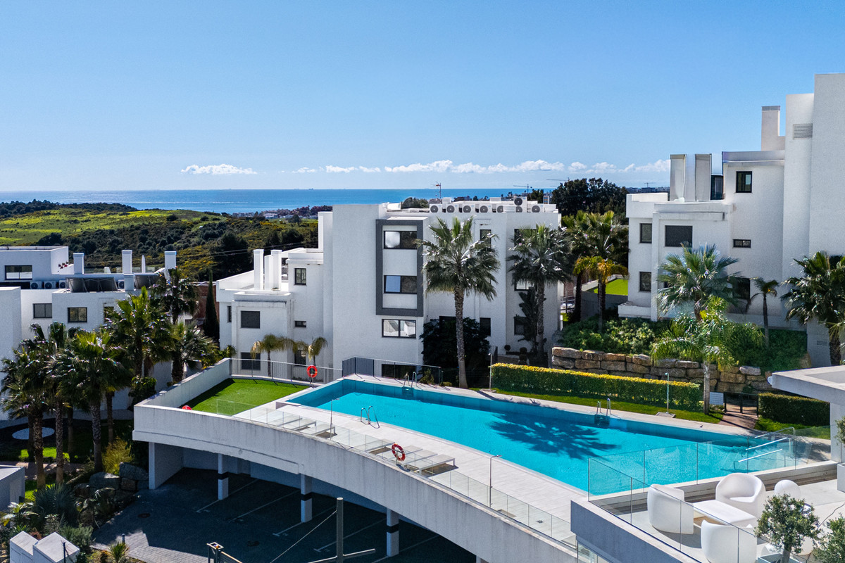 2 Bed Apartment for sale in Estepona Costa Del Sol, Málaga, Spain