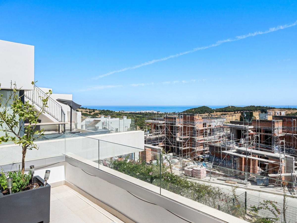 2 Bed Apartment for sale in Estepona Costa Del Sol, Málaga, Spain