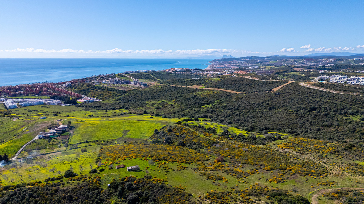 2 Bed Apartment for sale in Estepona Costa Del Sol, Málaga, Spain