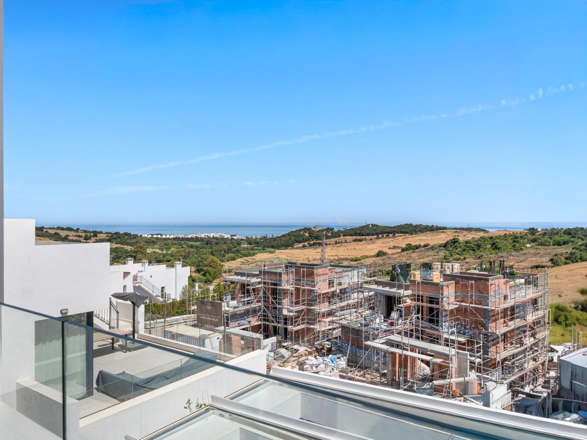 2 Bed Apartment for sale in Estepona Costa Del Sol, Málaga, Spain