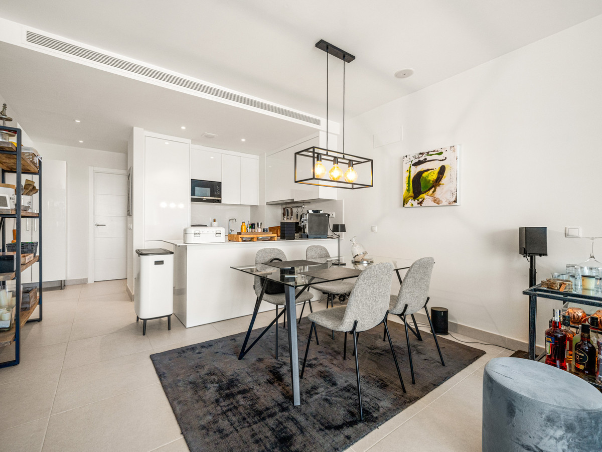 2 Bed Apartment for sale in Estepona Costa Del Sol, Málaga, Spain