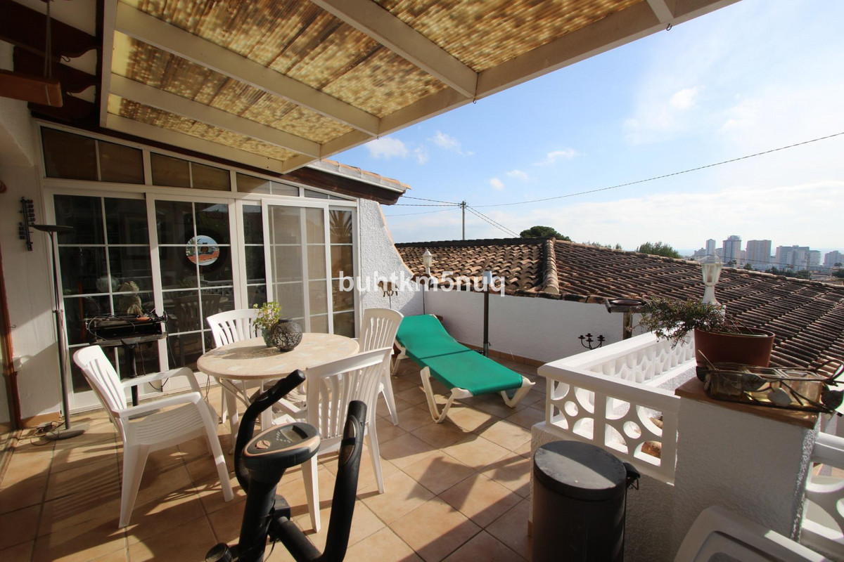 6 Bed Townhouse for sale in Calpe Costa Blanca, Alicante, Spain