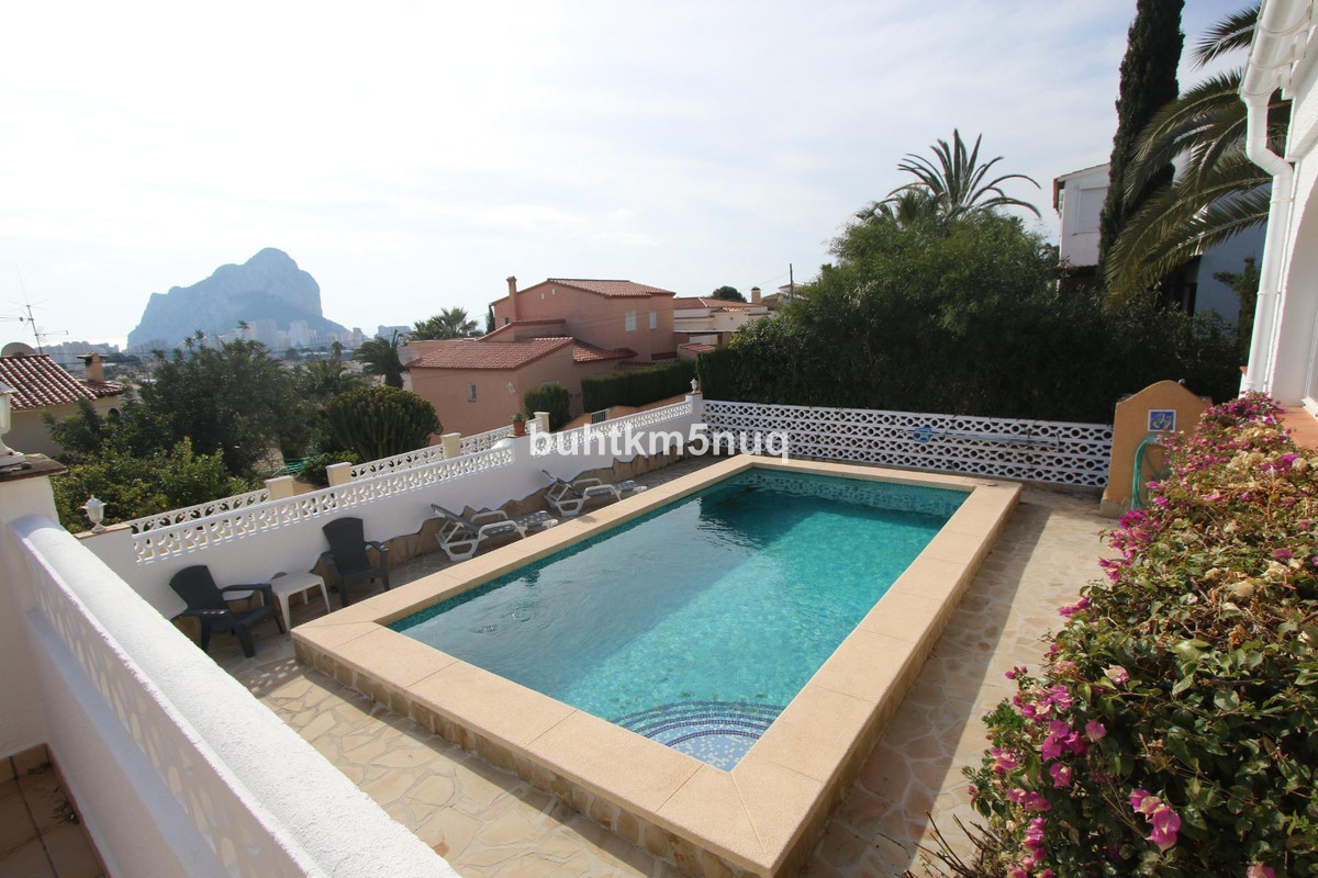 6 Bed Townhouse for sale in Calpe Costa Blanca, Alicante, Spain