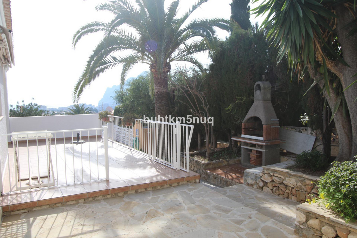 6 Bed Townhouse for sale in Calpe Costa Blanca, Alicante, Spain