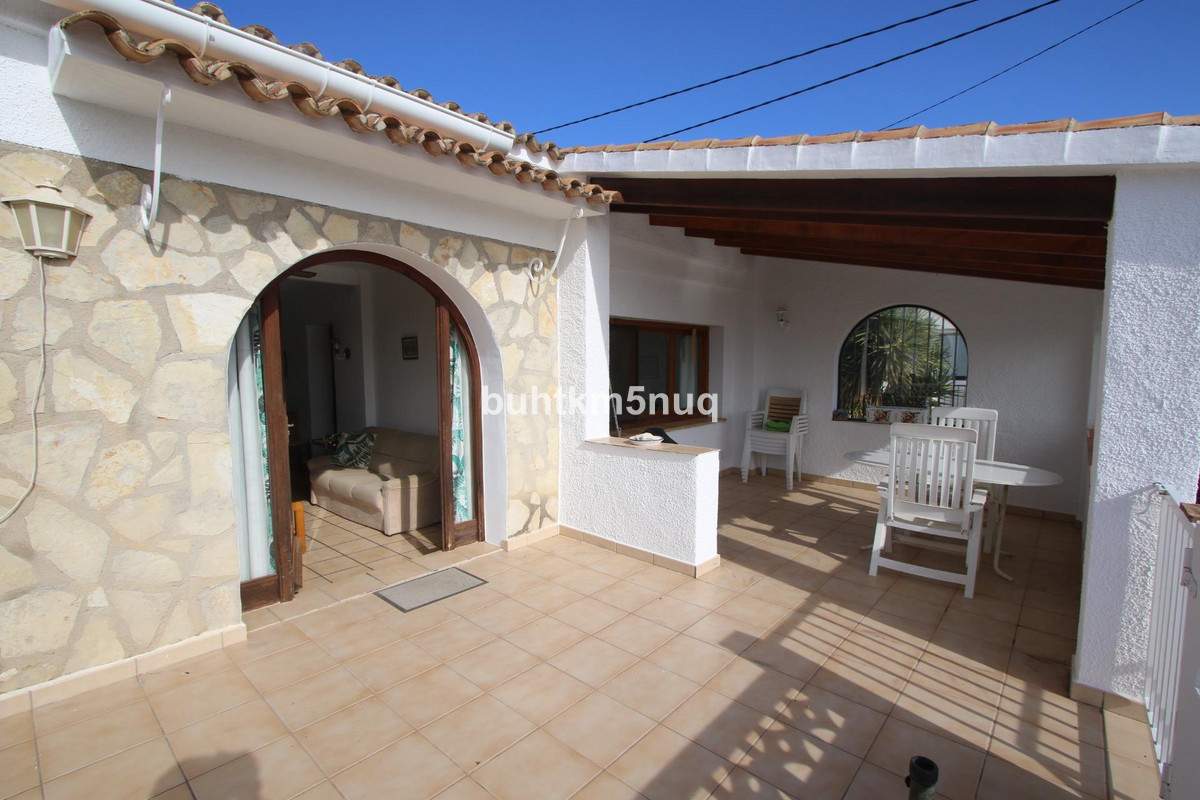 6 Bed Townhouse for sale in Calpe Costa Blanca, Alicante, Spain