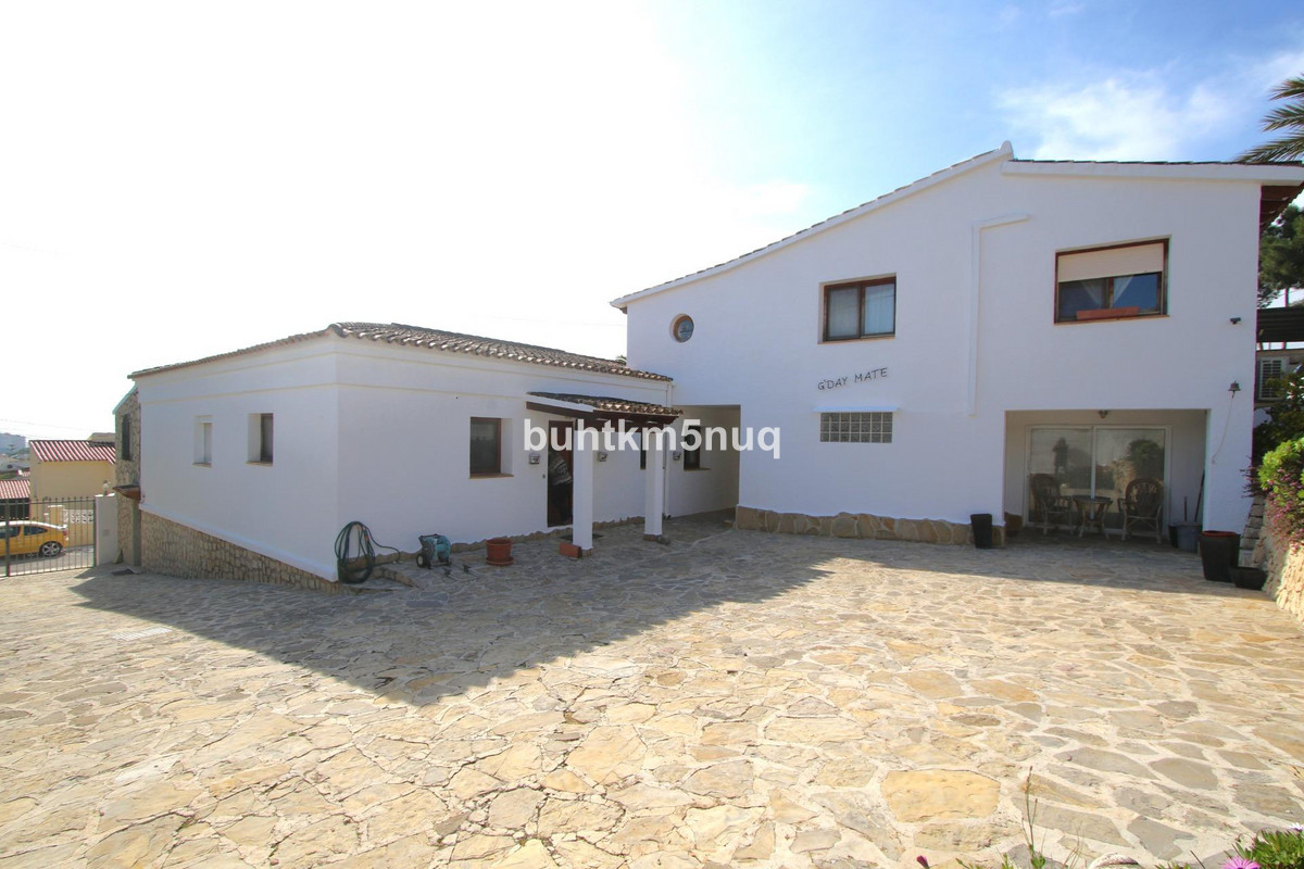 6 Bed Townhouse for sale in Calpe Costa Blanca, Alicante, Spain