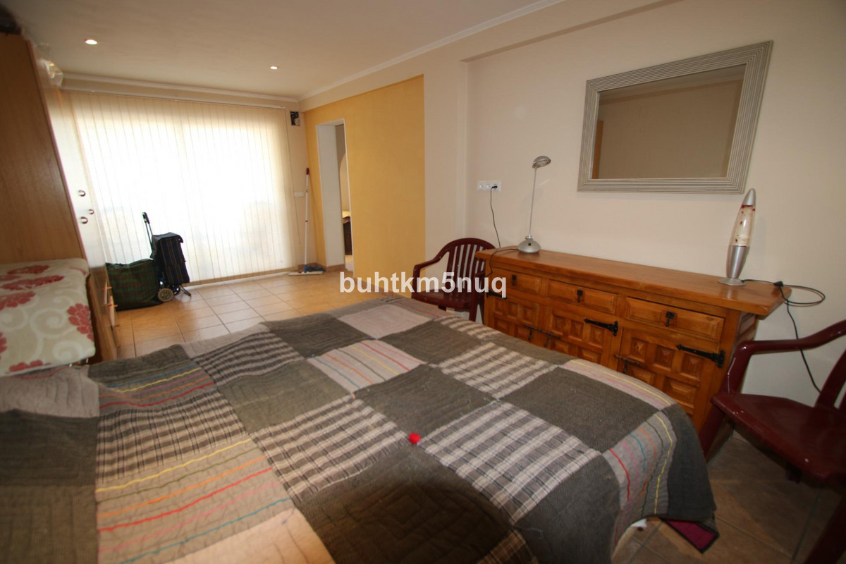 6 Bed Townhouse for sale in Calpe Costa Blanca, Alicante, Spain
