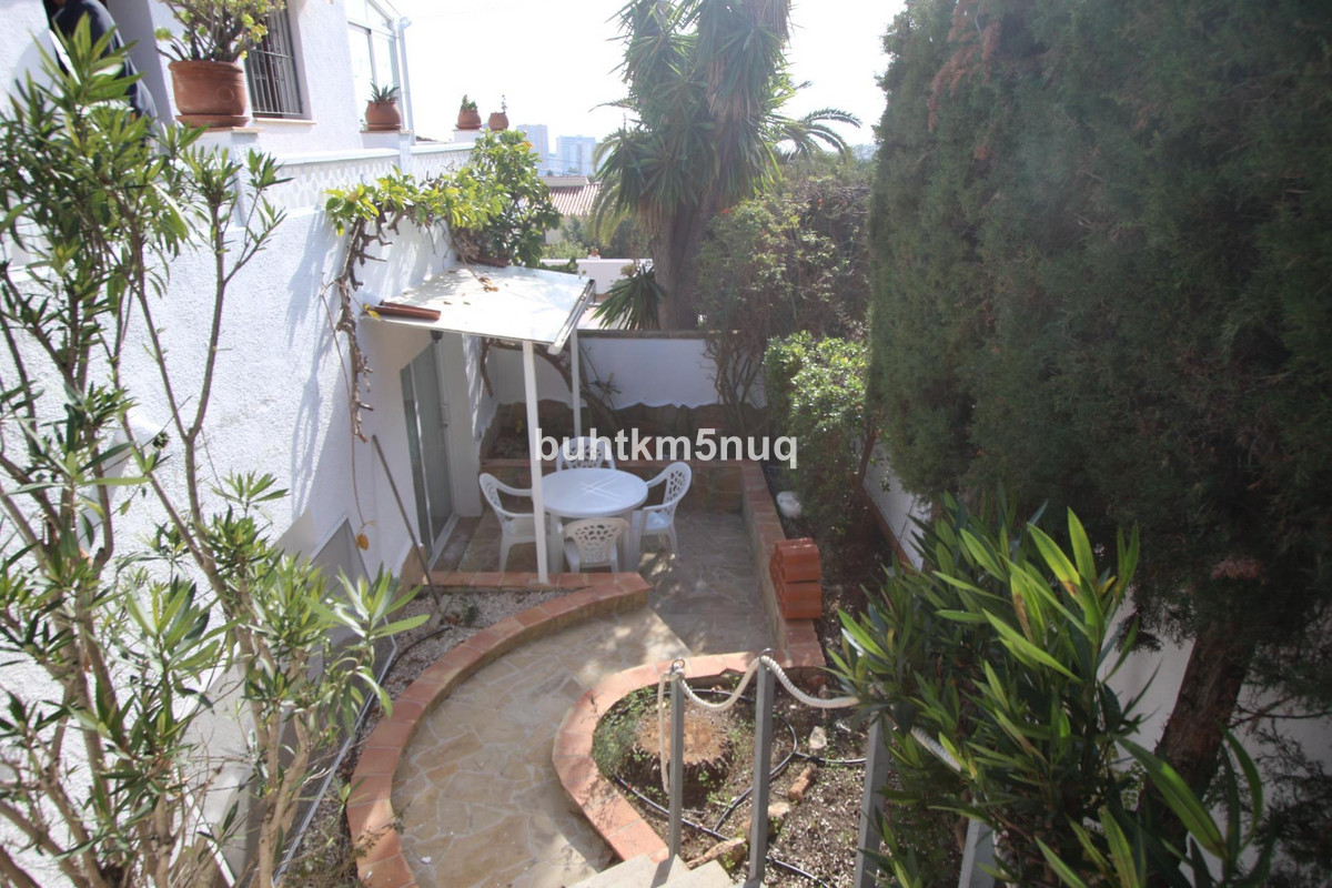 6 Bed Townhouse for sale in Calpe Costa Blanca, Alicante, Spain