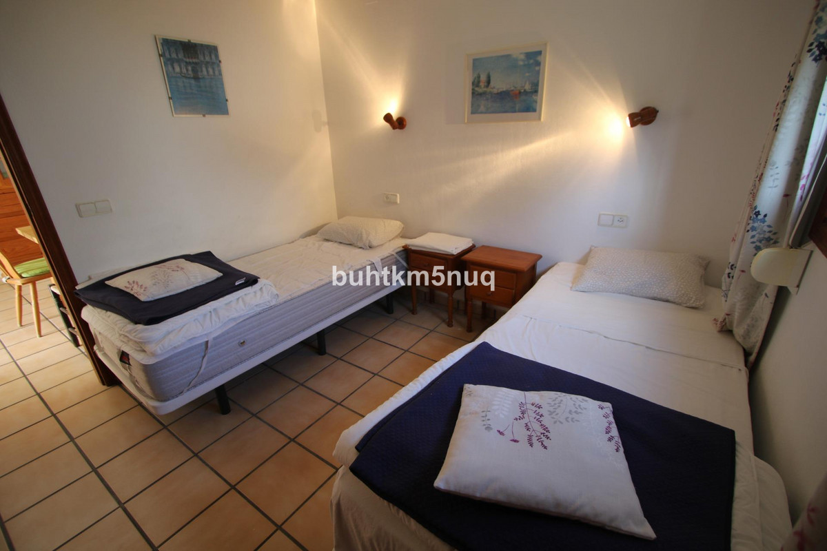 6 Bed Townhouse for sale in Calpe Costa Blanca, Alicante, Spain
