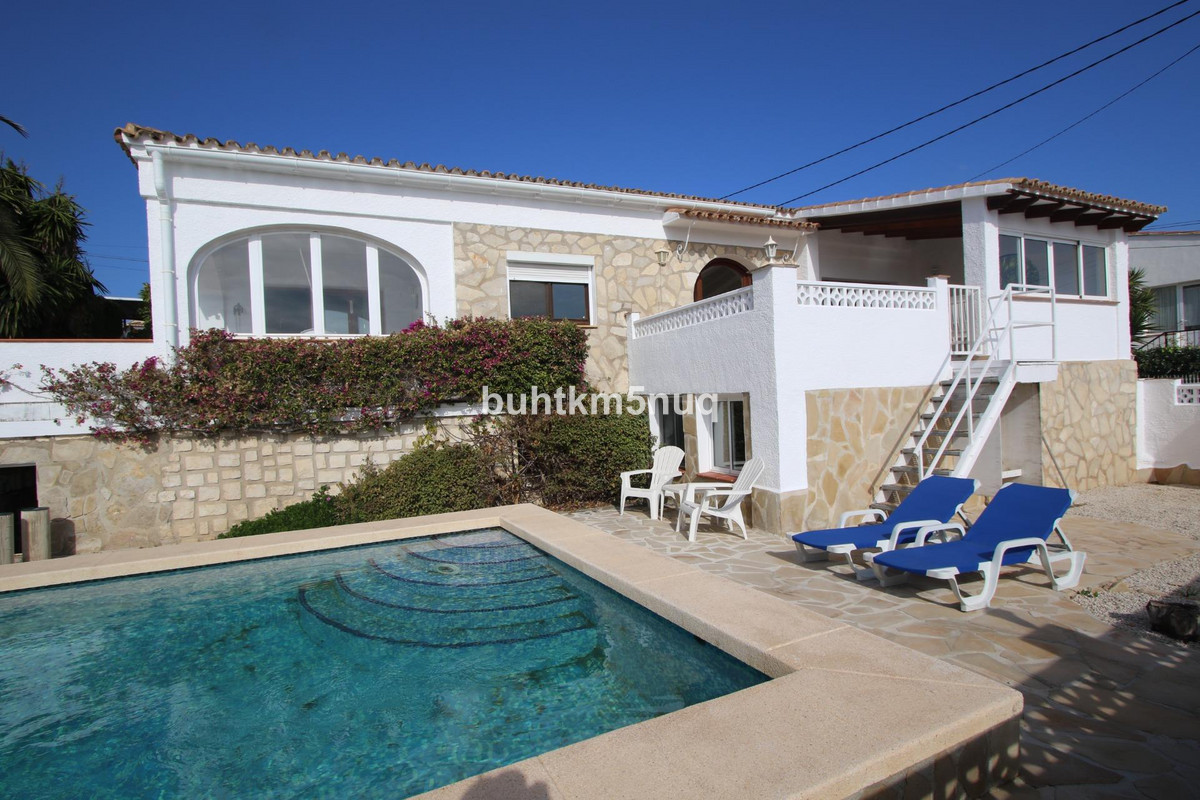 6 Bed Townhouse for sale in Calpe Costa Blanca, Alicante, Spain
