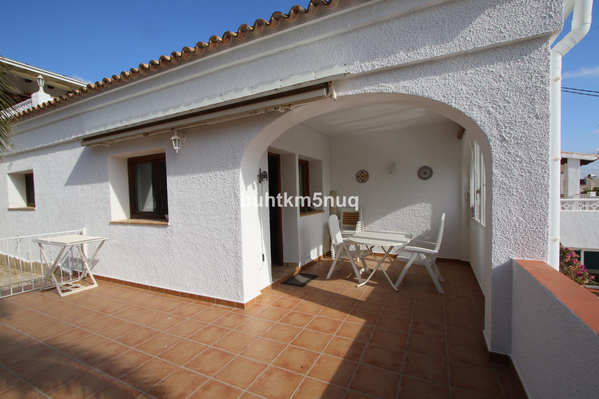 6 Bed Townhouse for sale in Calpe Costa Blanca, Alicante, Spain