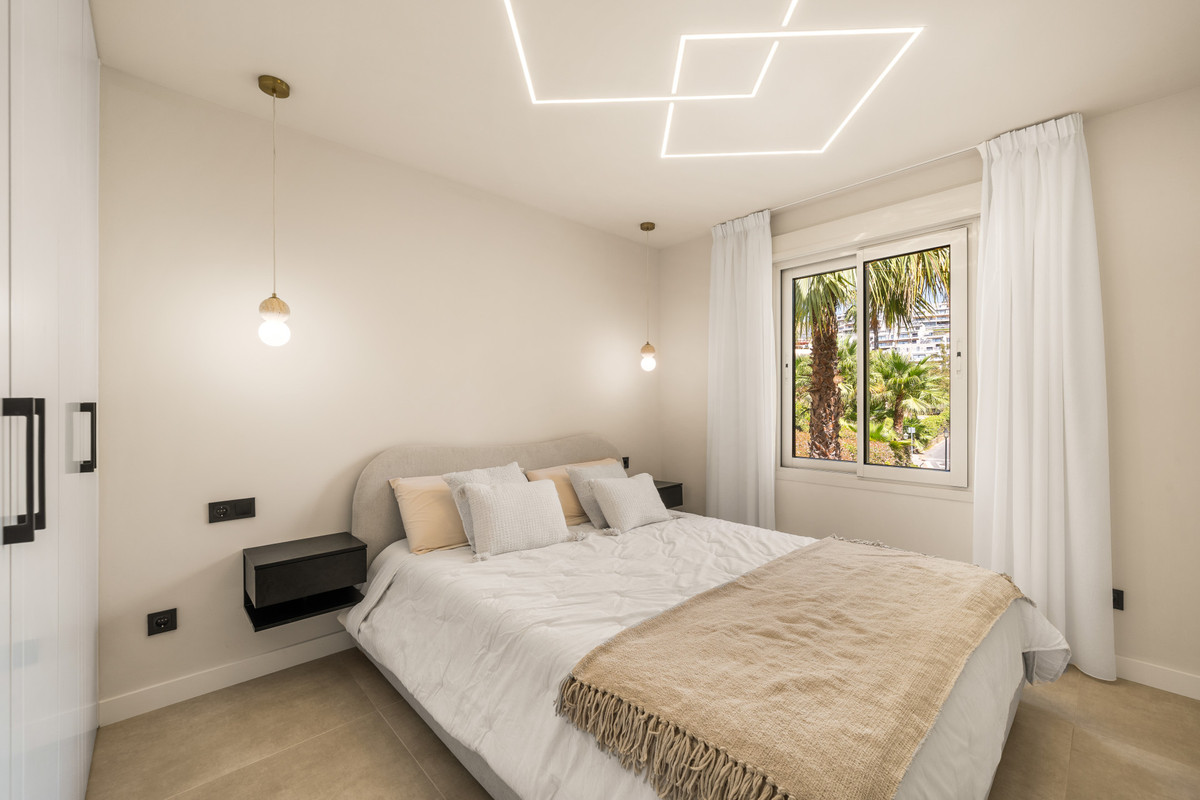 3 Bed Apartment for sale in Nueva Andalucía Costa Del Sol, Málaga, Spain
