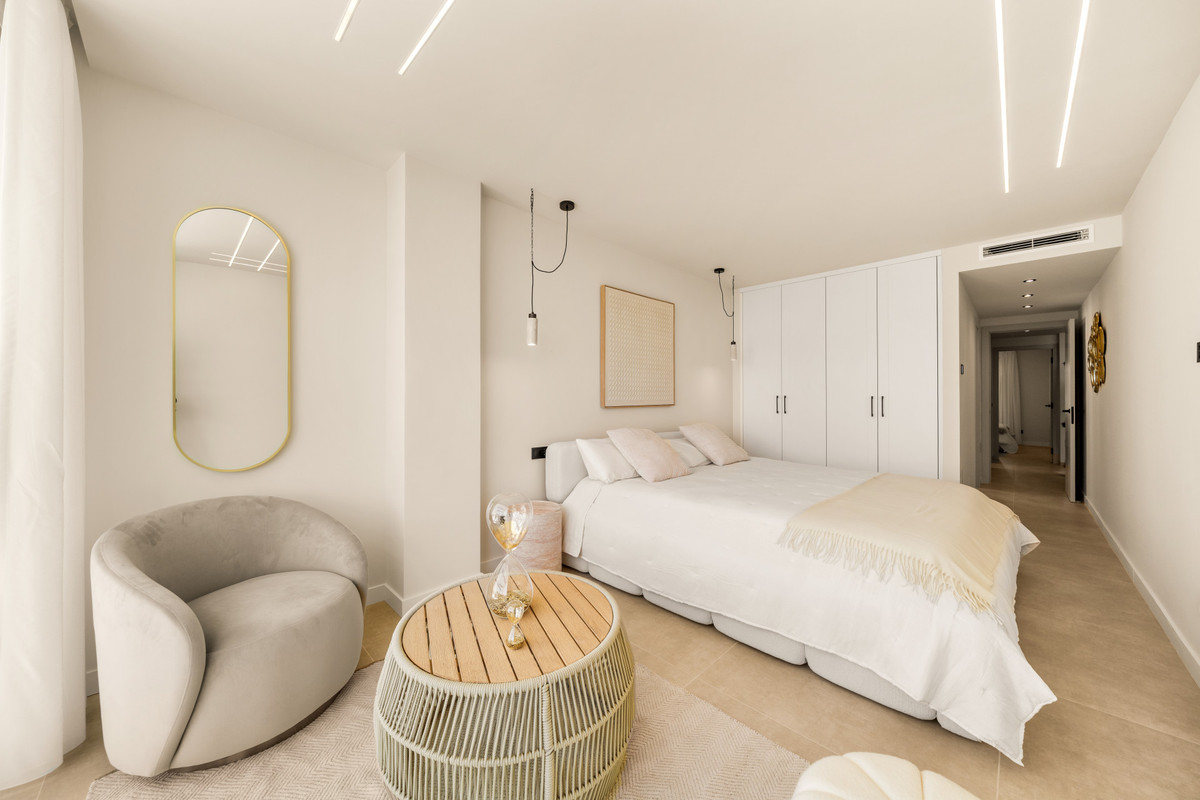 3 Bed Apartment for sale in Nueva Andalucía Costa Del Sol, Málaga, Spain