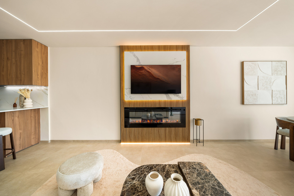 3 Bed Apartment for sale in Nueva Andalucía Costa Del Sol, Málaga, Spain