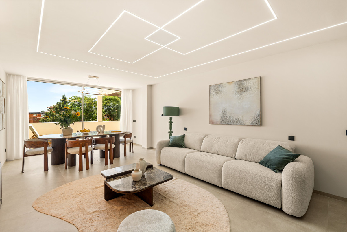 3 Bed Apartment for sale in Nueva Andalucía Costa Del Sol, Málaga, Spain