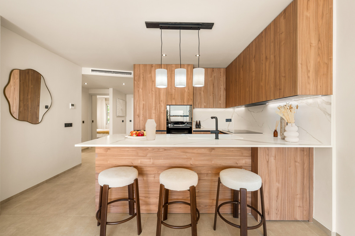 3 Bed Apartment for sale in Nueva Andalucía Costa Del Sol, Málaga, Spain