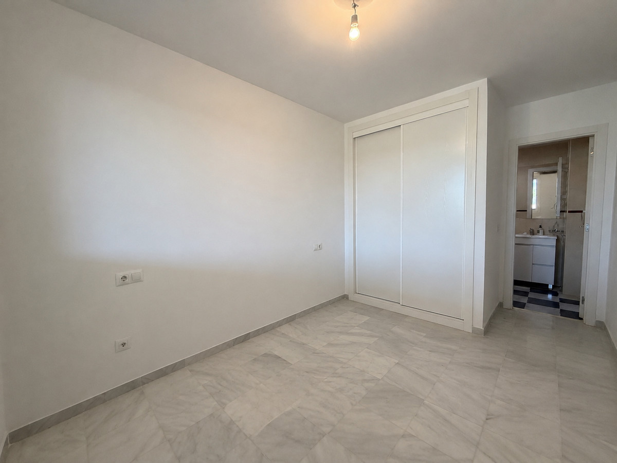 4 Bed Apartment for sale in Doña Julia Costa Del Sol, Málaga, Spain