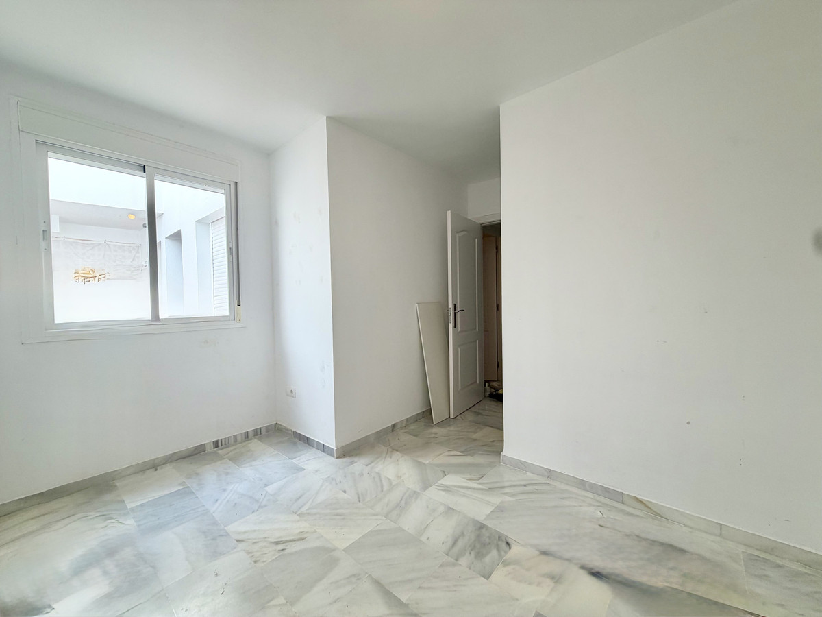 4 Bed Apartment for sale in Doña Julia Costa Del Sol, Málaga, Spain