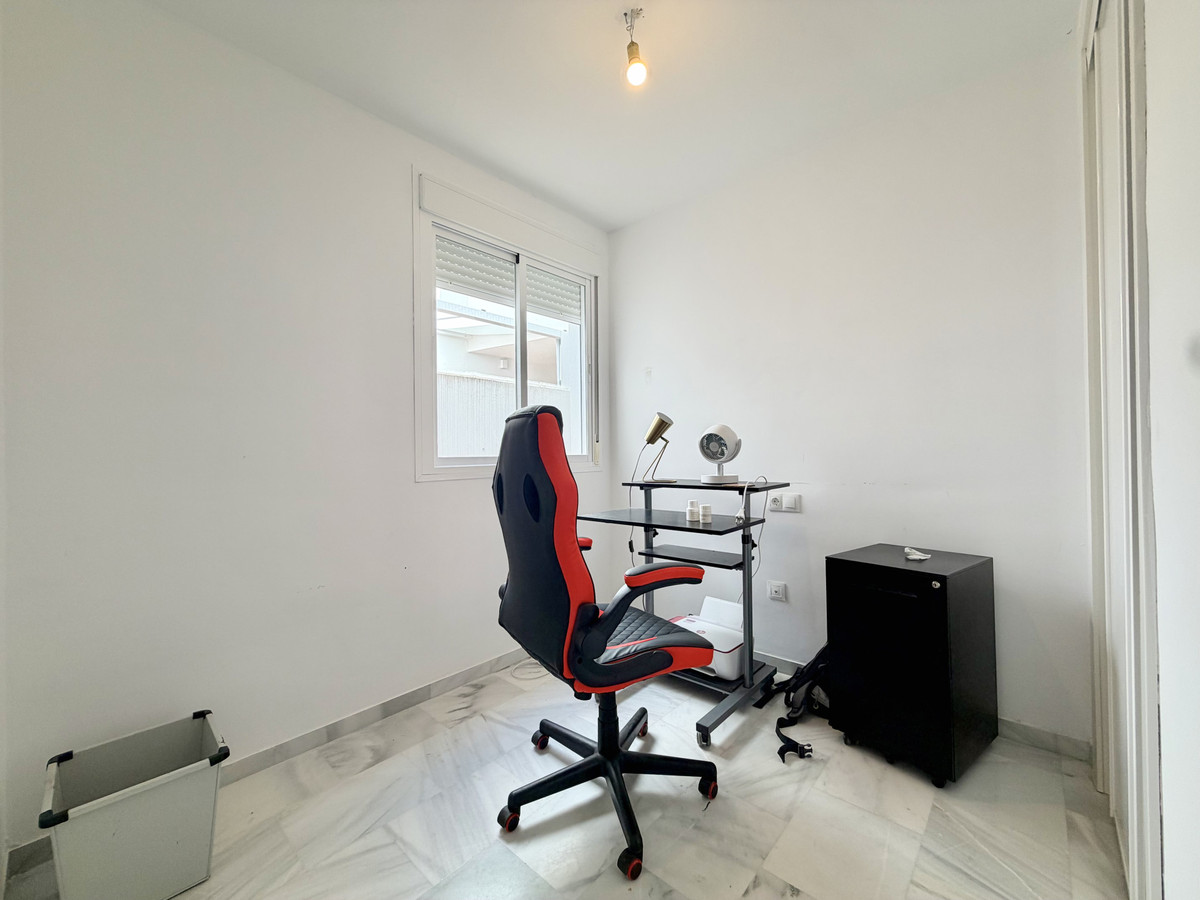4 Bed Apartment for sale in Doña Julia Costa Del Sol, Málaga, Spain