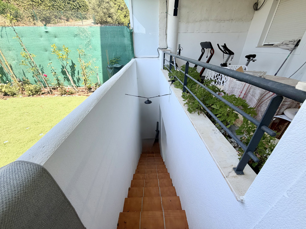 4 Bed Apartment for sale in Doña Julia Costa Del Sol, Málaga, Spain