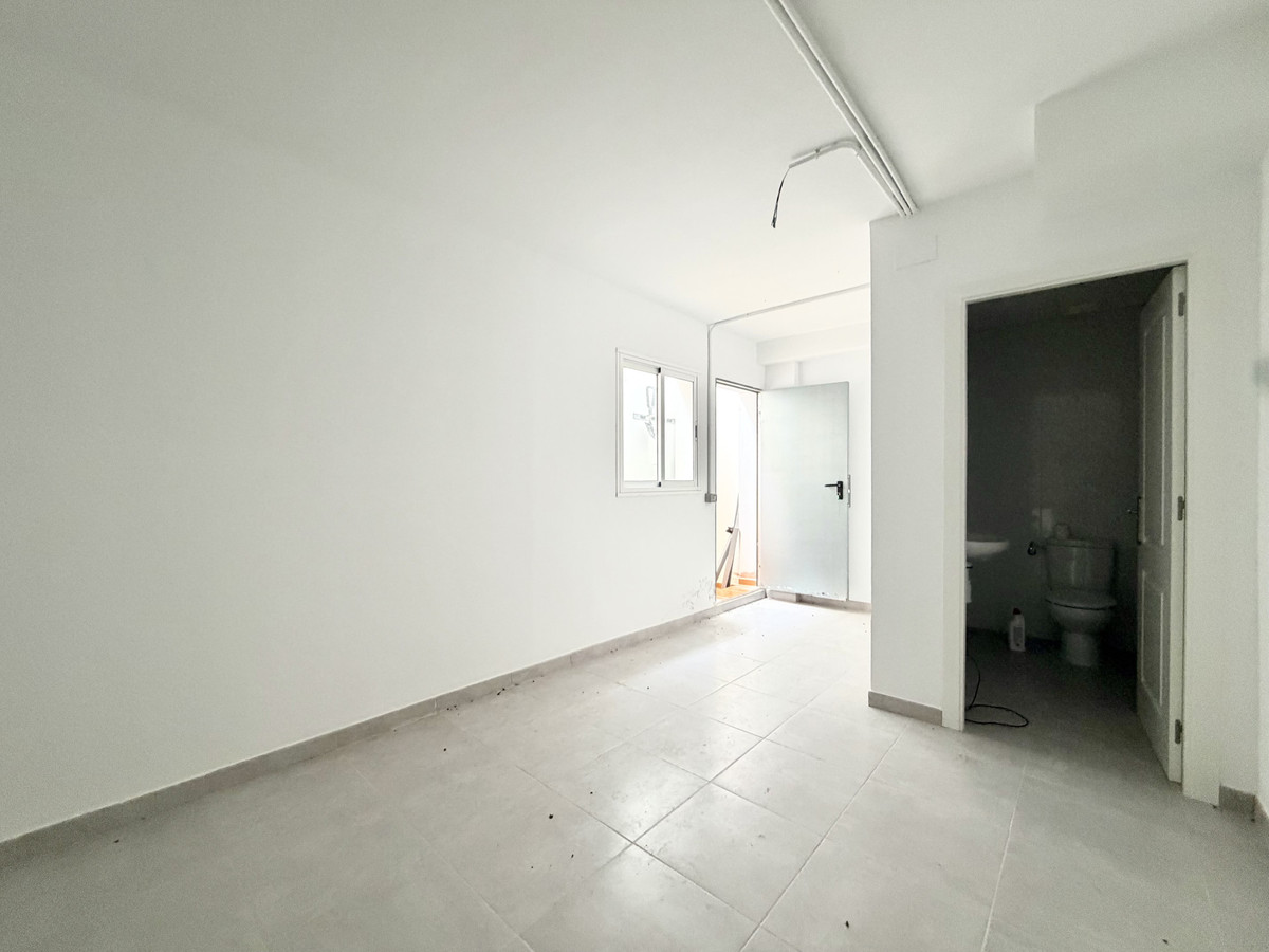 4 Bed Apartment for sale in Doña Julia Costa Del Sol, Málaga, Spain