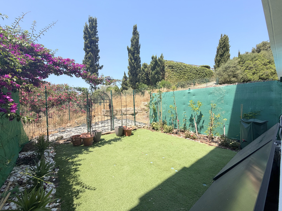4 Bed Apartment for sale in Doña Julia Costa Del Sol, Málaga, Spain