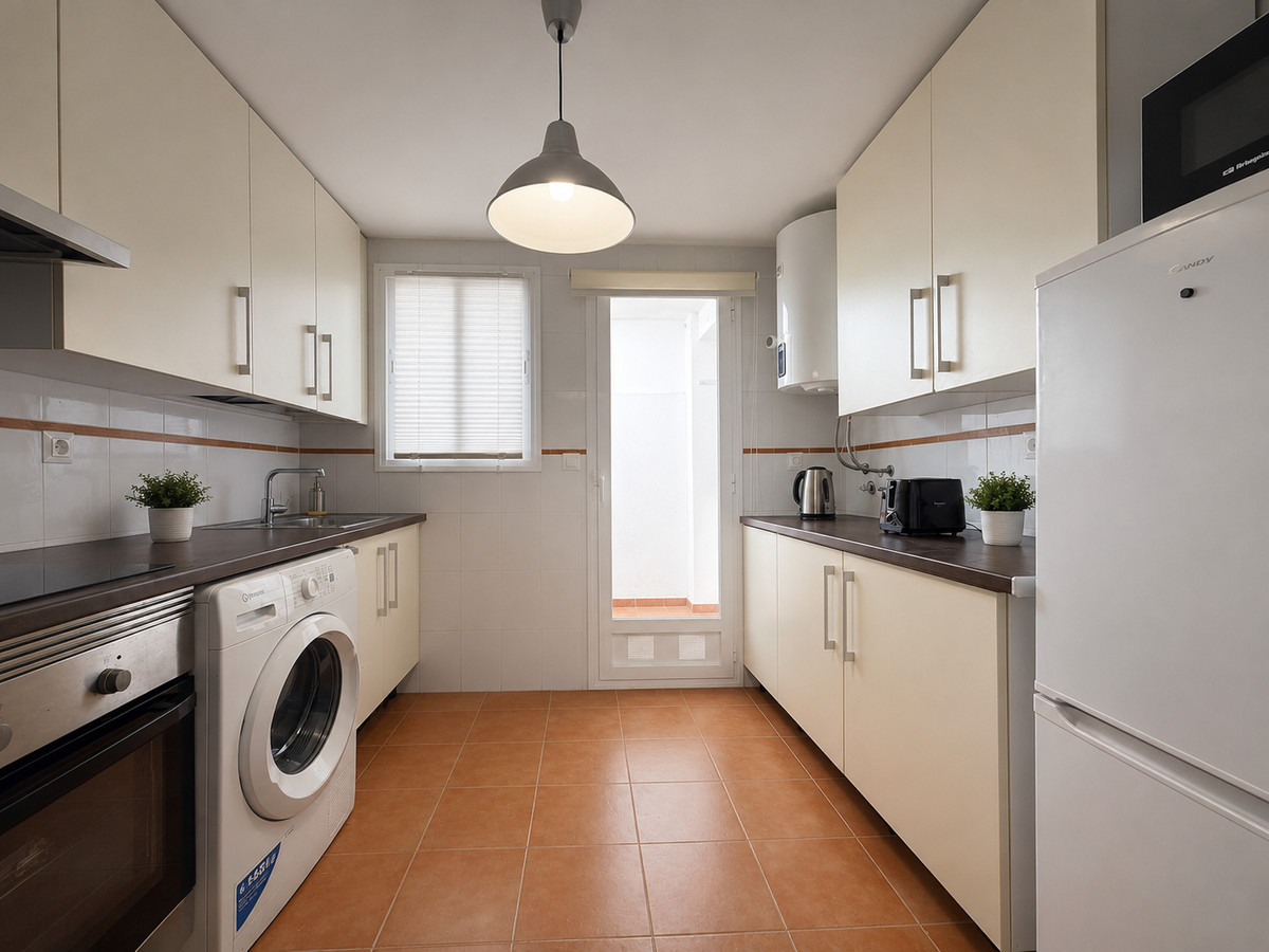 4 Bed Apartment for sale in Doña Julia Costa Del Sol, Málaga, Spain