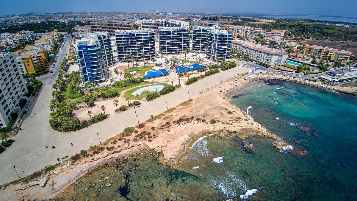Se vende Estudio Planta Superior de 2 dormitorios en Costa Blanca, Alicante, España