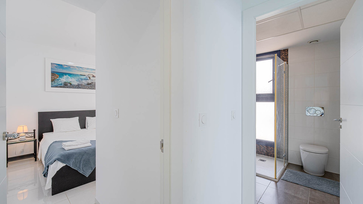 Se vende Estudio Planta Superior de 2 dormitorios en Costa Blanca, Alicante, España